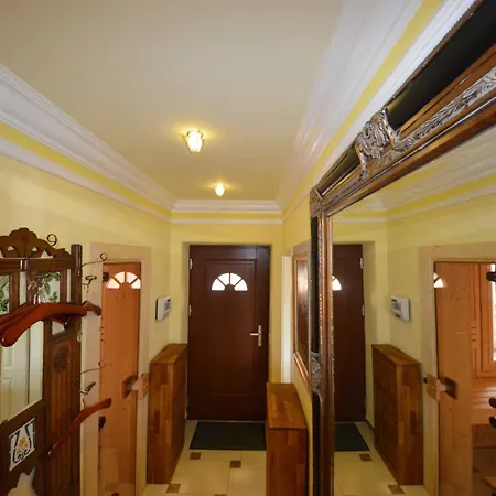 Kroening Apartment