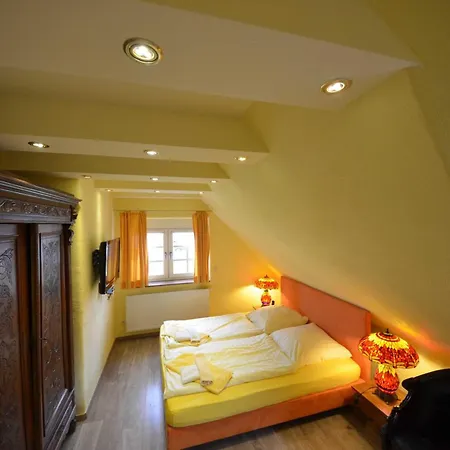 Kroening Apartment Gager