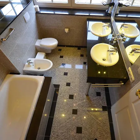 Kroening Apartment
