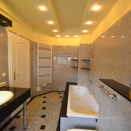 Kroening Appartement Gager