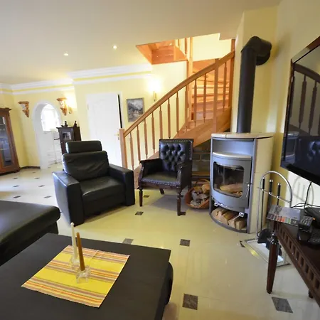 Kroening Apartment Gager